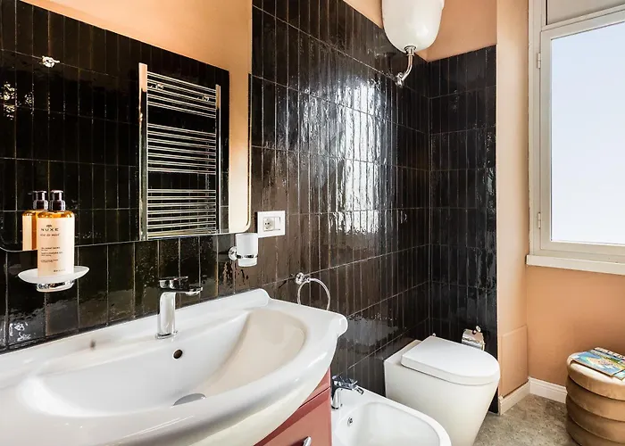Cherry Suites- Timeless & Terrace Rom